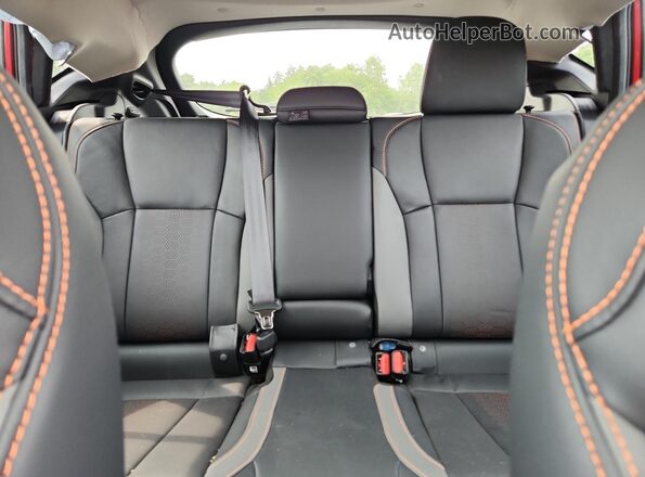 4S4GUHM61S3718749 2025 SUBARU CROSSTREK Red Vista de los asientos traseros