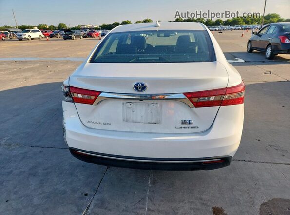 4T1BD1EB3GU048555 2016 TOYOTA AVALON White Widok z tyłu