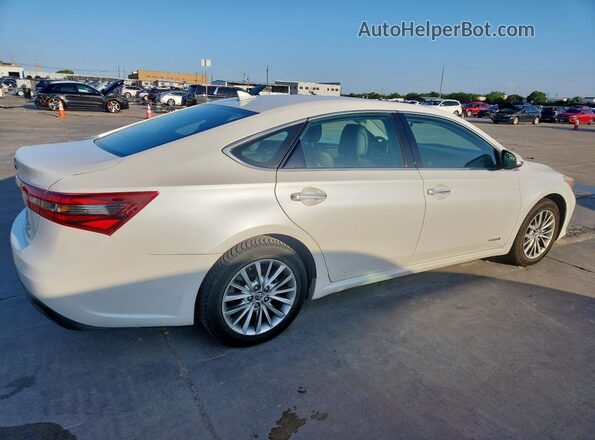 4T1BD1EB3GU048555 2016 TOYOTA AVALON White Tył prawy