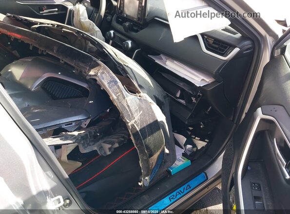 4T3T6RFV6NU069197 2022 TOYOTA RAV4 HYBRID Silver Սալոնի դիմացի տեսք