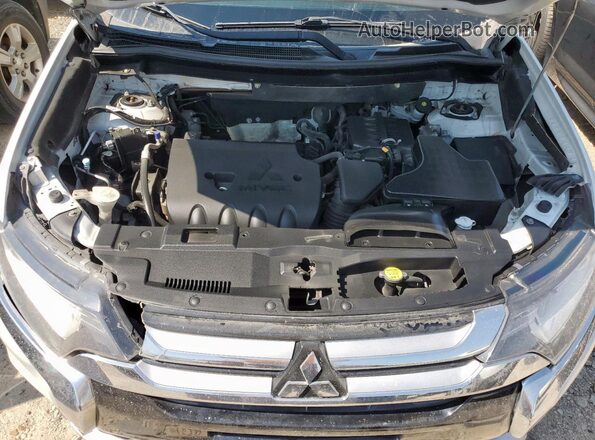 JA4AD2A35JZ005098 2018 MITSUBISHI OUTLANDER White Вид наклейки з VIN-кодом