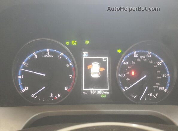 2T3WFREV9JW510572 2018 TOYOTA RAV4 Красный Вид задних сидений