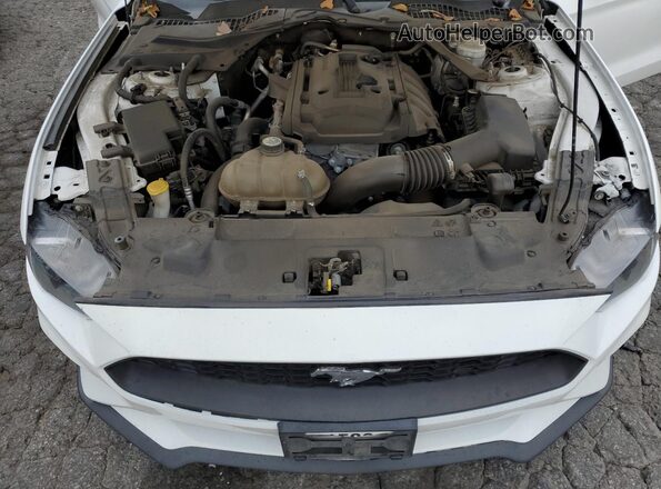 1FATP8UH3J5155126 2018 FORD MUSTANG White ძრავის განყოფილების ხედი