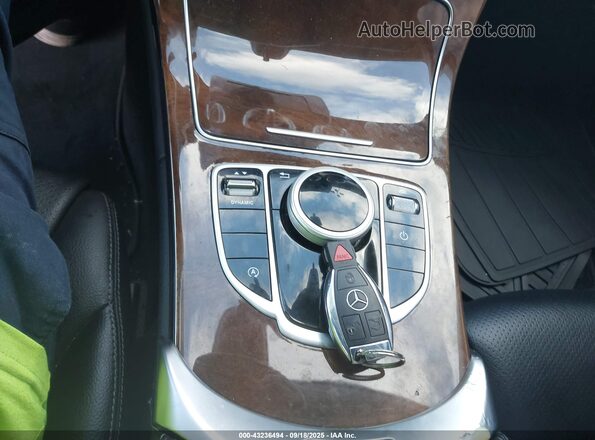 55SWF4JB6HU217483 2017 MERCEDES-BENZ C-CLASS White წინა პანელის ხედი