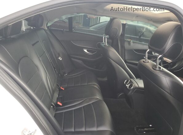 55SWF4KB7HU192320 2017 MERCEDES-BENZ C White Widok tylnych siedzeń