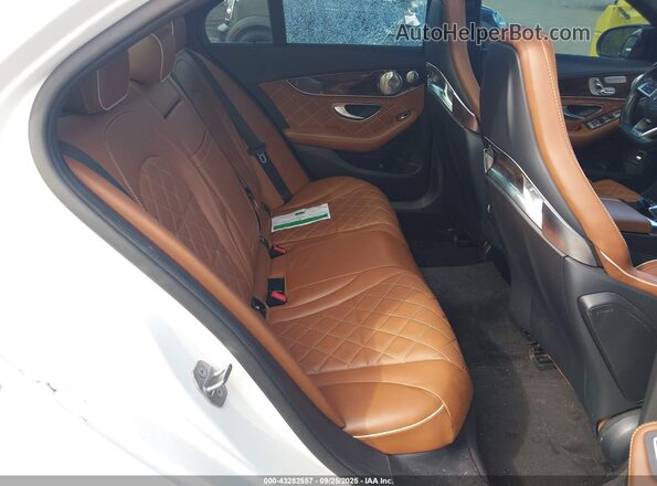 55SWF6EB1HU180297 2017 MERCEDES-BENZ AMG C 43 White VIN კოდის სტიკერის ხედი