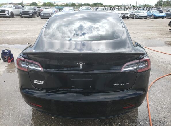 5YJ3E1EB2JF093993 2018 TESLA MODEL 3 Black Widok wnętrza z przodu