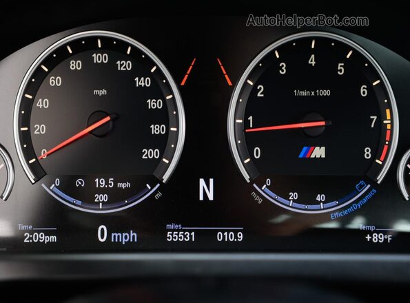 WBS6J9C37HD934XXX 2017 BMW M6 Черный Вид панели приборов