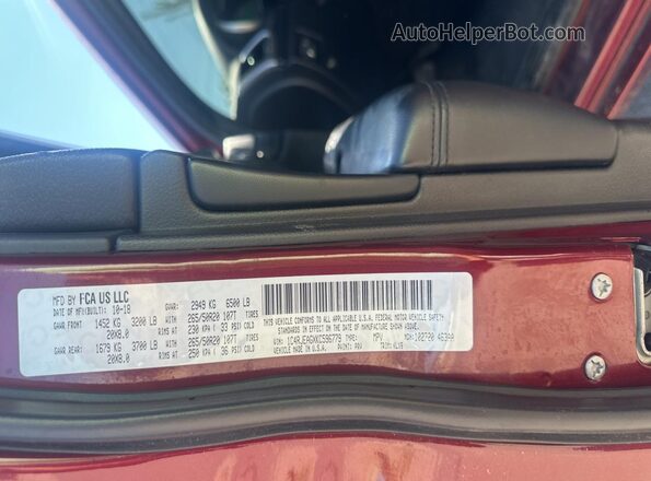 1C4RJEAGXKC596779 2019 JEEP GRAND CHER Red Rear interior view