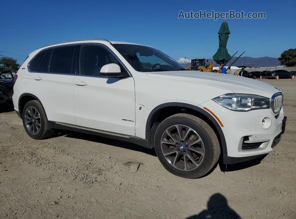 5UXKT0C50J0W01108 2018 BMW X5 White Front view
