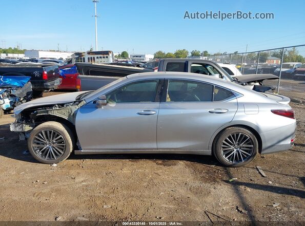 58ADA1C15PU028554 2023 LEXUS ES 300H Silver 
