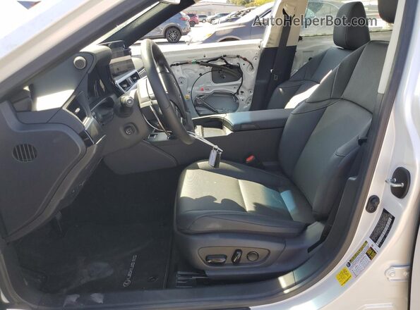 58ADA1C18SU067874 2025 LEXUS ES White Front interior view