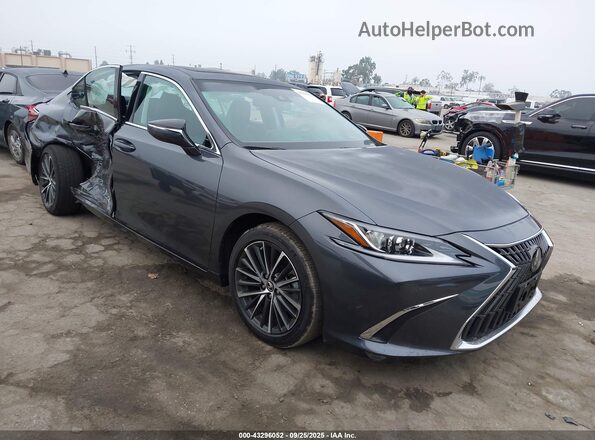 58ADA1C1XSU061221 2025 LEXUS ES Серый Передняя правая четверть
