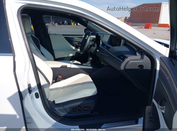 58AHZ1B10MU097272 2021 LEXUS ES 350 White Widok wnętrza z przodu