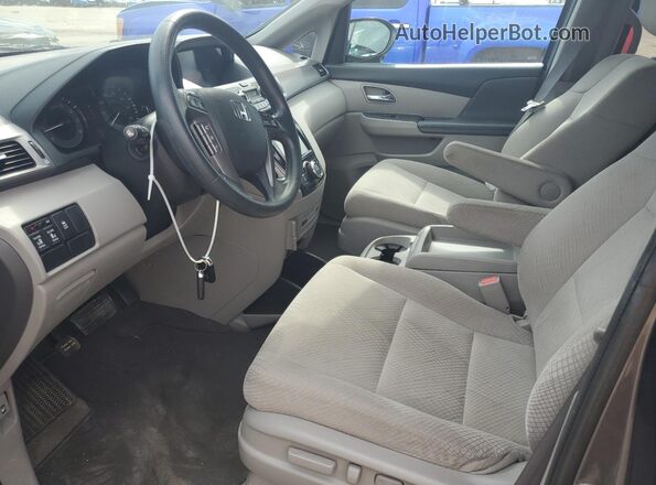5FNRL5H32HB009774 2017 HONDA ODYSSEY Серый Вид салона спереди