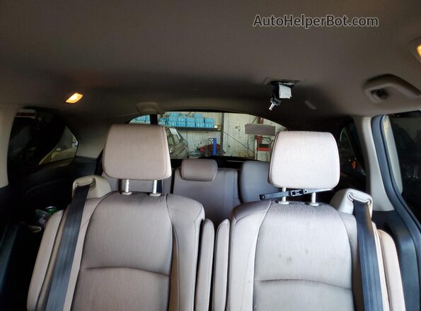 5FNRL6H50NB043263 2022 HONDA ODYSSEY White Вид задніх сидінь