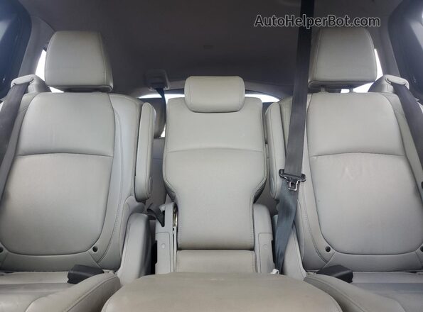 5FNRL6H72JB057905 2018 HONDA ODYSSEY Синий Вид задних сидений