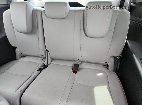 5FNRL6H73JB069545 2018 HONDA ODYSSEY Серебряный Вид задних сидений