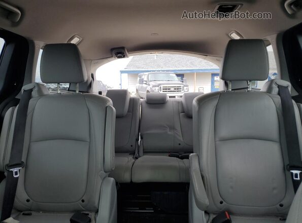 5FNRL6H82JB001553 2018 HONDA ODYSSEY Black Հետևի նստատեղերի տեսք