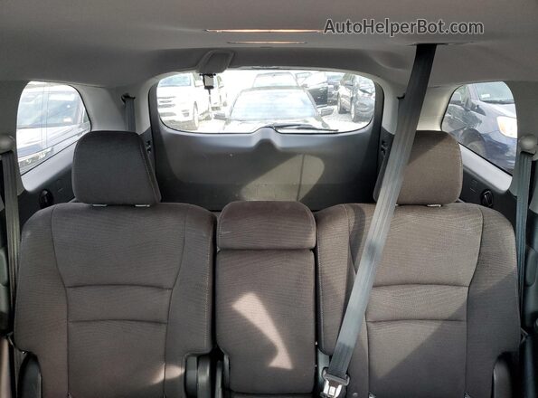 5FNYF6H15JB049893 2018 HONDA PILOT White Вид задніх сидінь