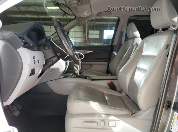 5FPYK3F59JB013194 2018 HONDA RIDGELINE Серый Вид салона спереди