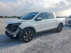 2018 Honda Ridgeline Rtl White vin: 5FPYK3F70JB014137