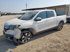 2018 Honda Ridgeline Rtl White vin: 5FPYK3F78JB008909