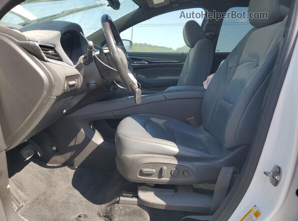5GAERCKW4NJ134575 2022 BUICK ENCLAVE Белый Вид салона спереди