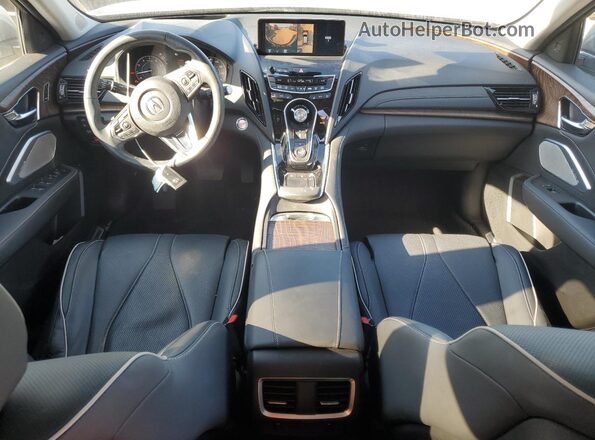 5J8TC2H77RL008000 2024 ACURA RDX Серебряный Вид панели приборов