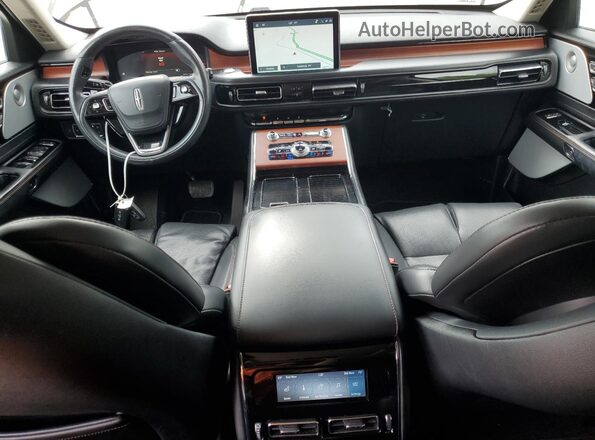 5LM5J7XC5MGL16821 2021 LINCOLN AVIATOR Черный Вид панели приборов