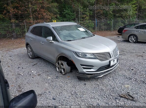 5LMCJ1C96JUL18265 2018 LINCOLN MKC Серебряный Передняя правая четверть