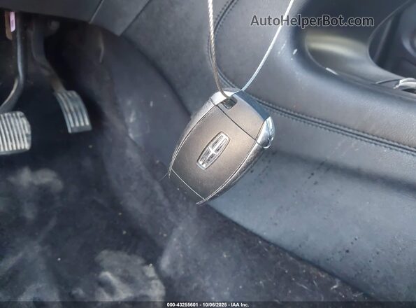 5LMCJ1D95HUL40251 2017 LINCOLN MKC Серебряный Вид панели приборов