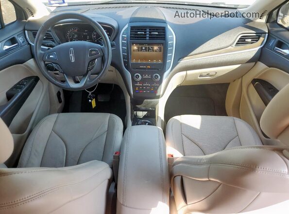 5LMCJ3C98JUL23432 2018 LINCOLN MKC Blue Widok deski rozdzielczej