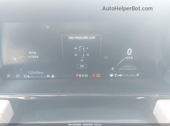 5LMJJ3LT0JEL08050 2018 LINCOLN NAVIGATOR L White უკანა სავარძლების ხედი