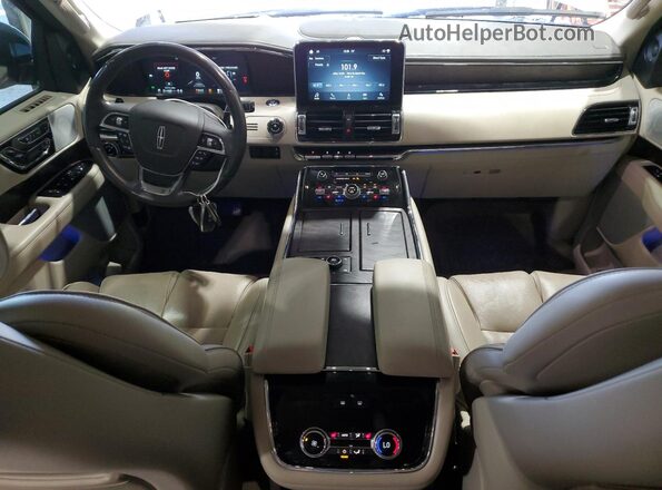 5LMJJ3LT2JEL14514 2018 LINCOLN NAVIGATOR Кремовый Вид панели приборов