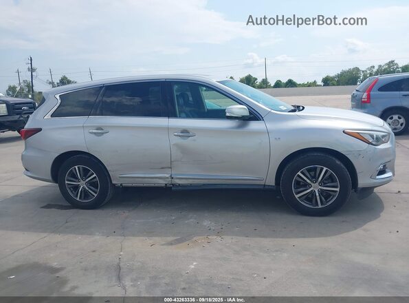 5N1DL0MM4JC518601 2018 INFINITI QX60 Серебряный Вид задней части салона