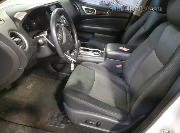 5N1DR2MM3JC635872 2018 NISSAN PATHFINDER Белый Вид салона спереди