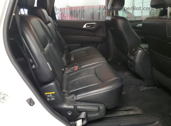 5N1DR2MM4JC657136 2018 NISSAN PATHFINDER White Widok wnętrza z tyłu