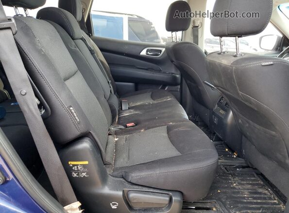 5N1DR2MM7JC651749 2018 NISSAN PATHFINDER Blue Widok wnętrza z tyłu