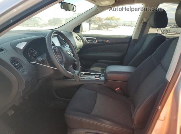 5N1DR2MM9JC614301 2018 NISSAN PATHFINDER Серебряный Вид салона спереди