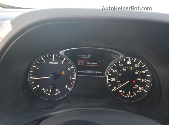 5N1DR2MM9JC614301 2018 NISSAN PATHFINDER Серебряный Вид щитка приборов