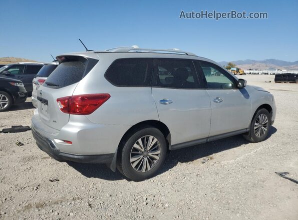 5N1DR2MM9JC614301 2018 NISSAN PATHFINDER Серебряный Задняя правая четверть