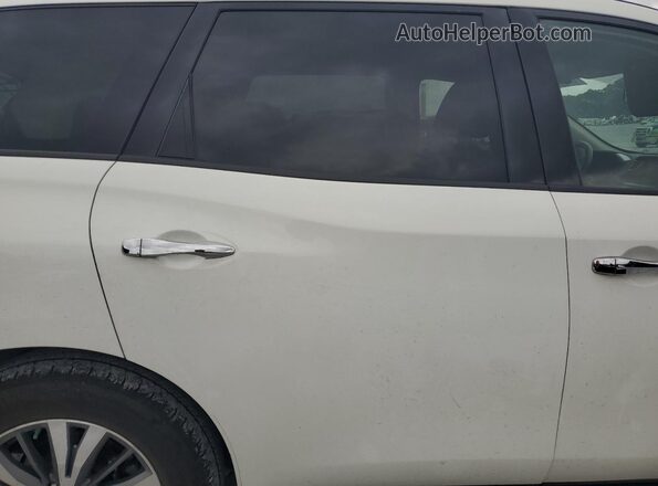 5N1DR2MN6JC603250 2018 NISSAN PATHFINDER Белый Вид задних сидений