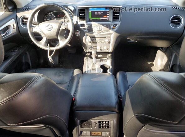 5N1DR2MN7JC653915 2018 NISSAN PATHFINDER Серый Вид панели приборов