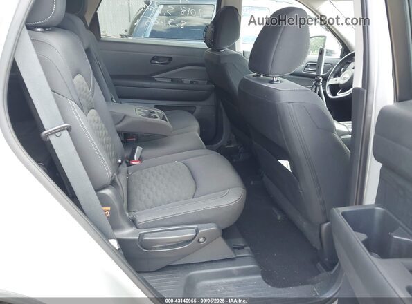 5N1DR3BCXPC245196 2023 NISSAN PATHFINDER Silver VIN sticker view