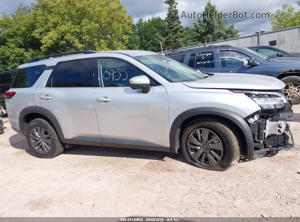 5N1DR3BCXPC245196 2023 NISSAN PATHFINDER Silver Rear interior view