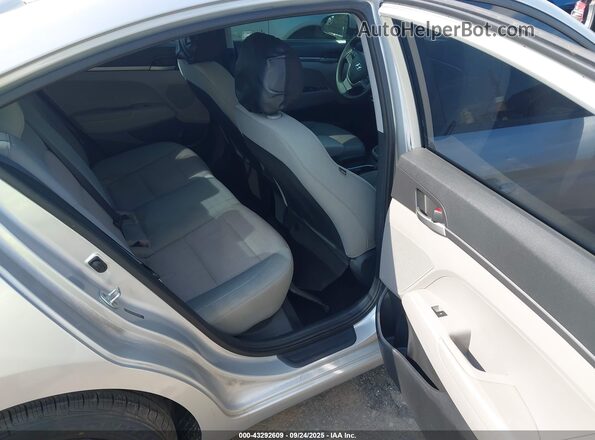 5NPD74LF7HH067844 2017 HYUNDAI ELANTRA Silver Вид наклейки з VIN-кодом