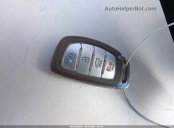 5NPDH4AE3GH713824 2016 HYUNDAI ELANTRA Белый Вид панели приборов