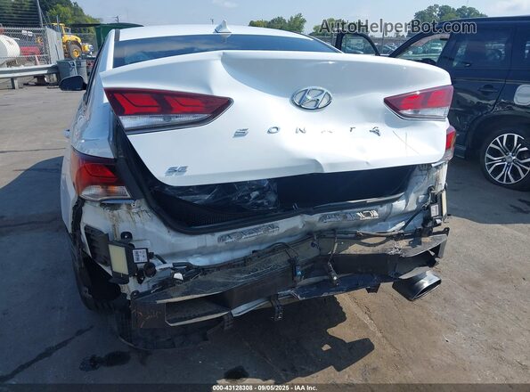 5NPE24AF2JH680983 2018 HYUNDAI SONATA White Вид спереду