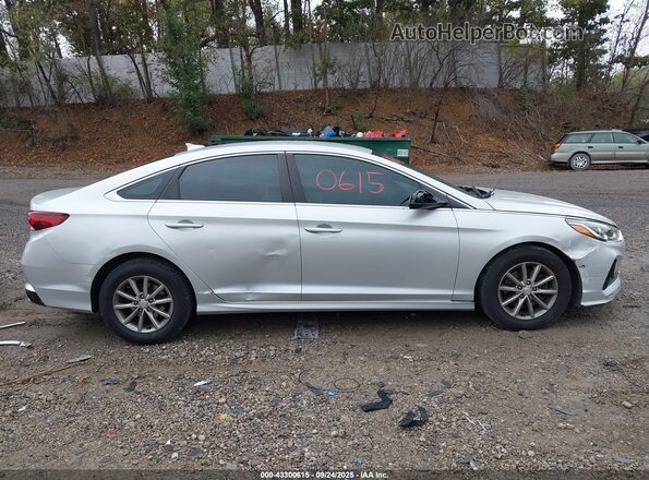 5NPE24AF2JH711598 2018 HYUNDAI SONATA Silver Вид задньої частини салону